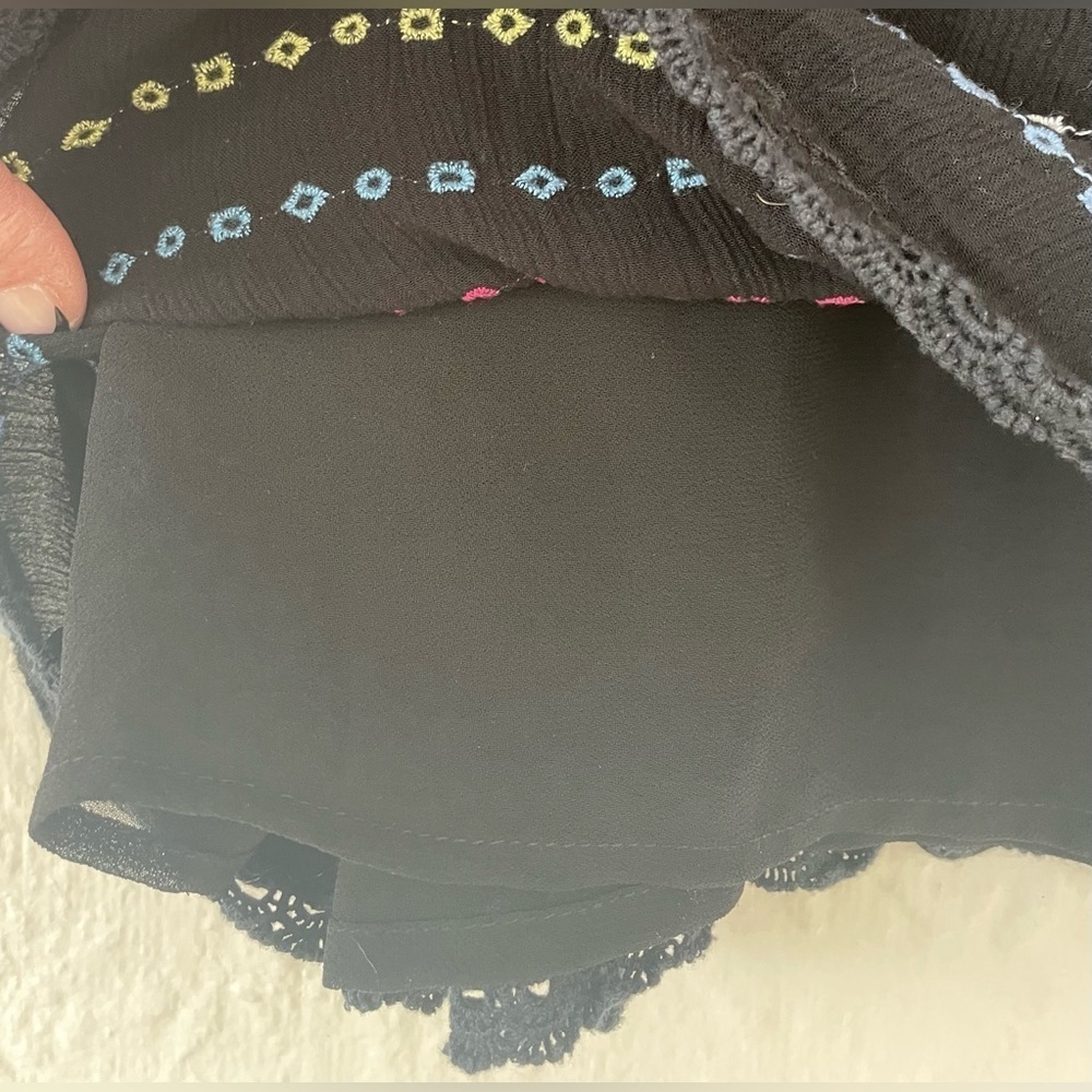 Superdry women's lined black/multicolored lightweight Sara smocked skirt;size 12 - Picture 4 of 9